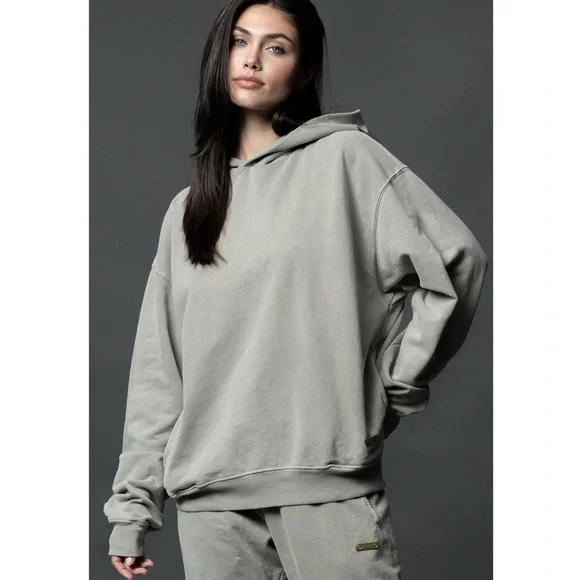 Side pocket hoodie hot sale